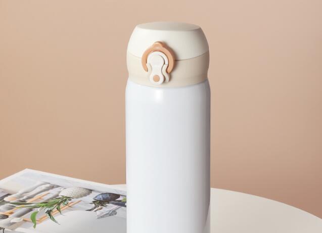 不锈钢保温杯弹跳盖使用更安心