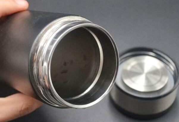 新买的保温杯如何去除异味?超实用清洗方法大公开!