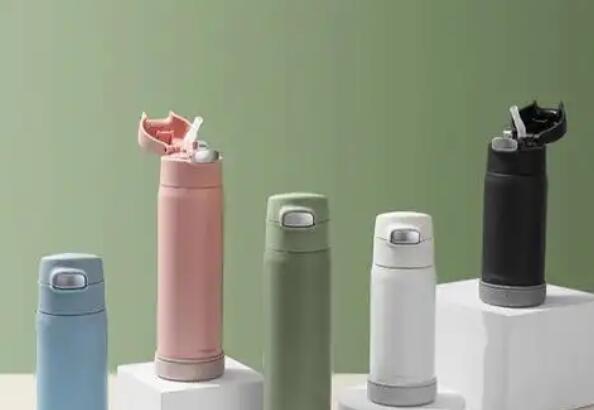 保温杯不仅仅可以保温也可以保冷