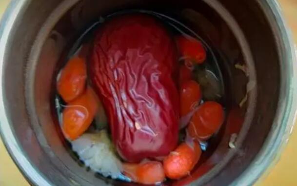 不锈钢保温杯泡枸杞茶好不好?保温杯泡枸杞注意事项